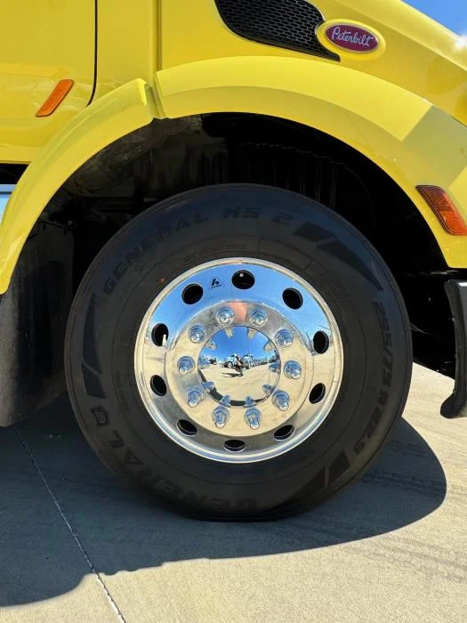 2021 Peterbilt 579 in Dallas, TX — photo 12