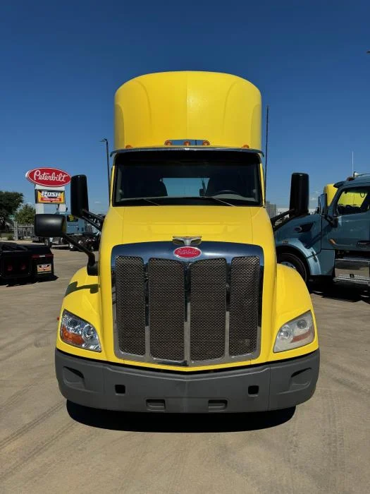 2021 Peterbilt 579 - image 5