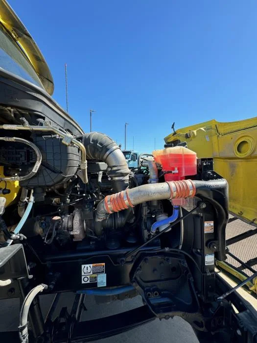 2021 Peterbilt 579 in Dallas, TX — photo 25