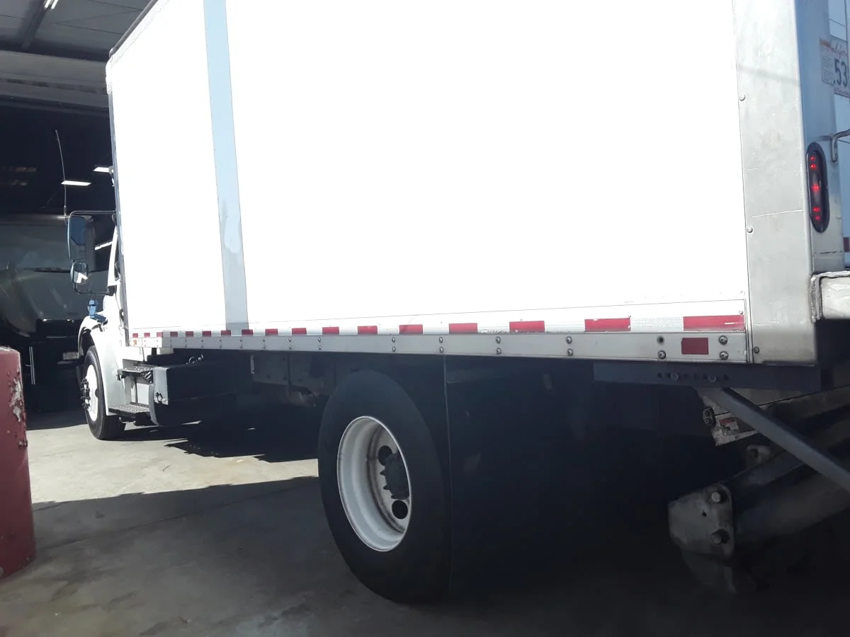 2018 Freightliner M2 106 in Montebello, CA — photo 14
