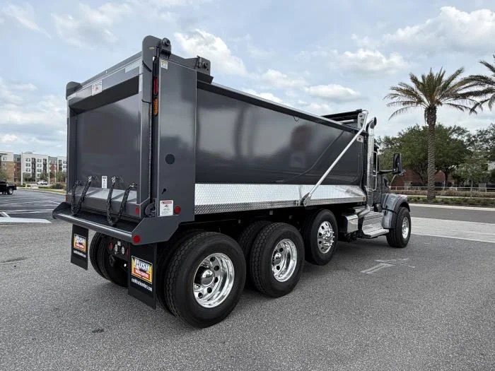 2027 Peterbilt 567 in Orlando, FL — photo 6