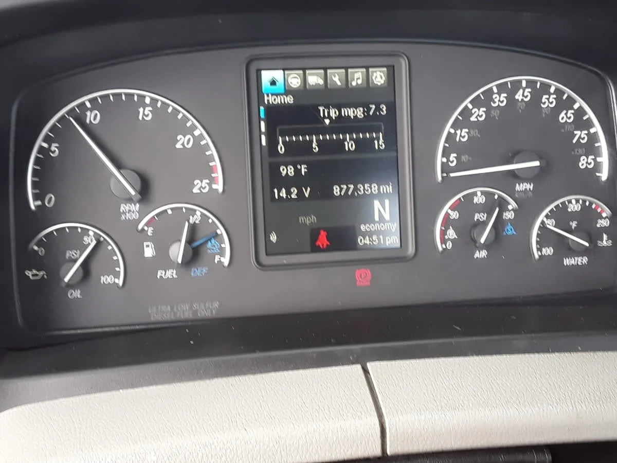 2021 Freightliner Cascadia in Altoona, IA — photo 9