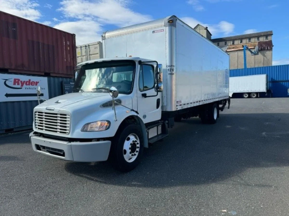 2017 Freightliner M2 106