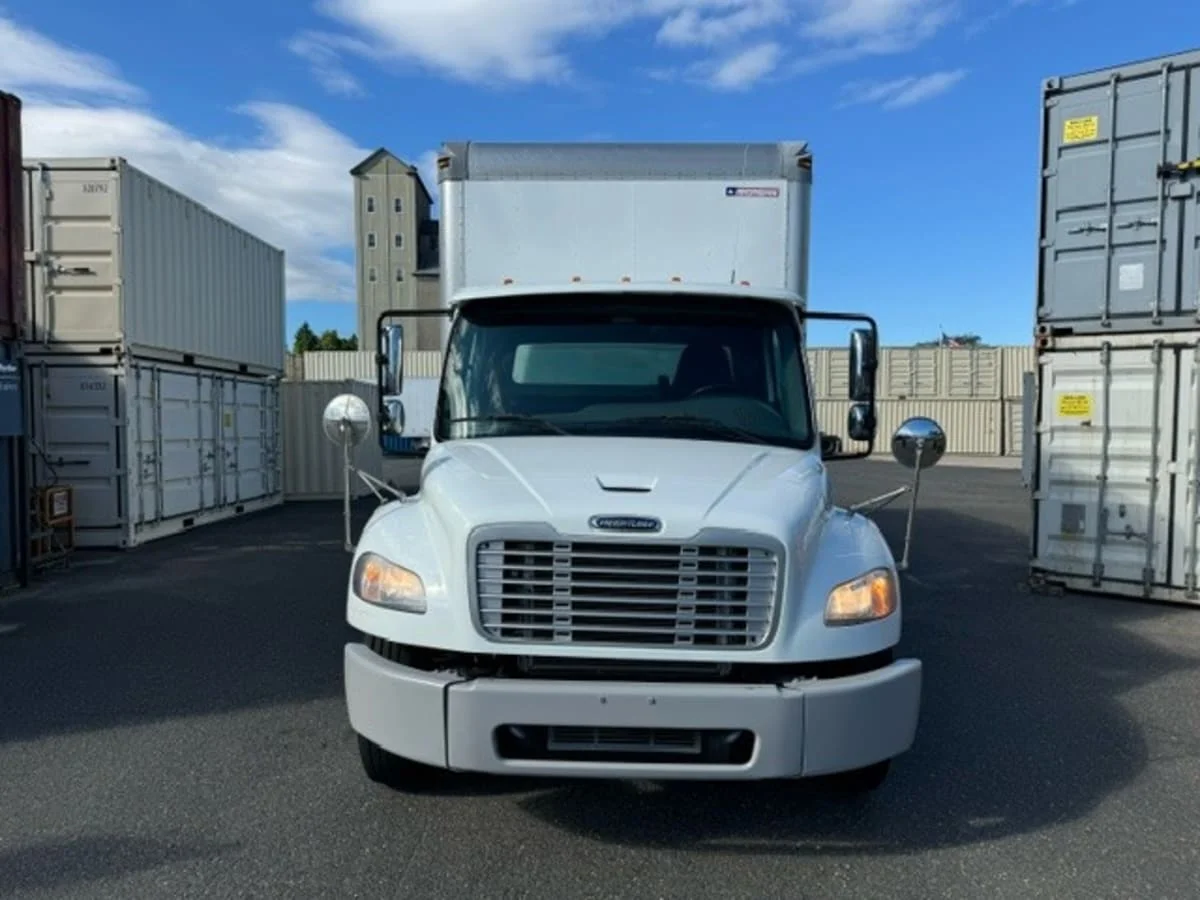 2017 Freightliner M2 106 in Springfield, MA — photo 2