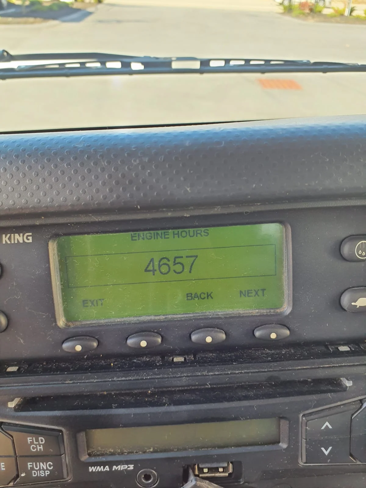 2017 Isuzu NPR - image 14