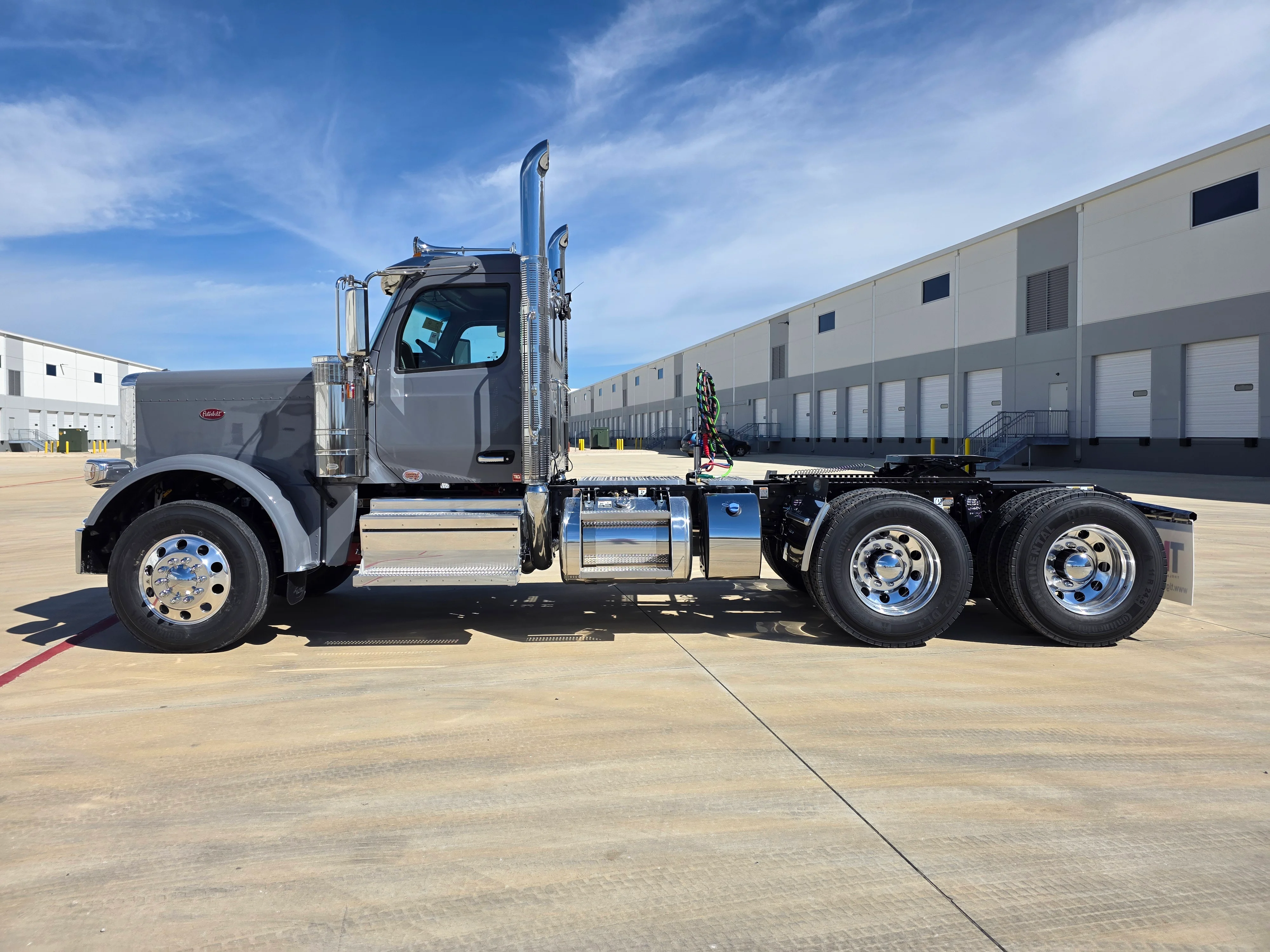 2027 Peterbilt 589 in Florence, SC — photo 2