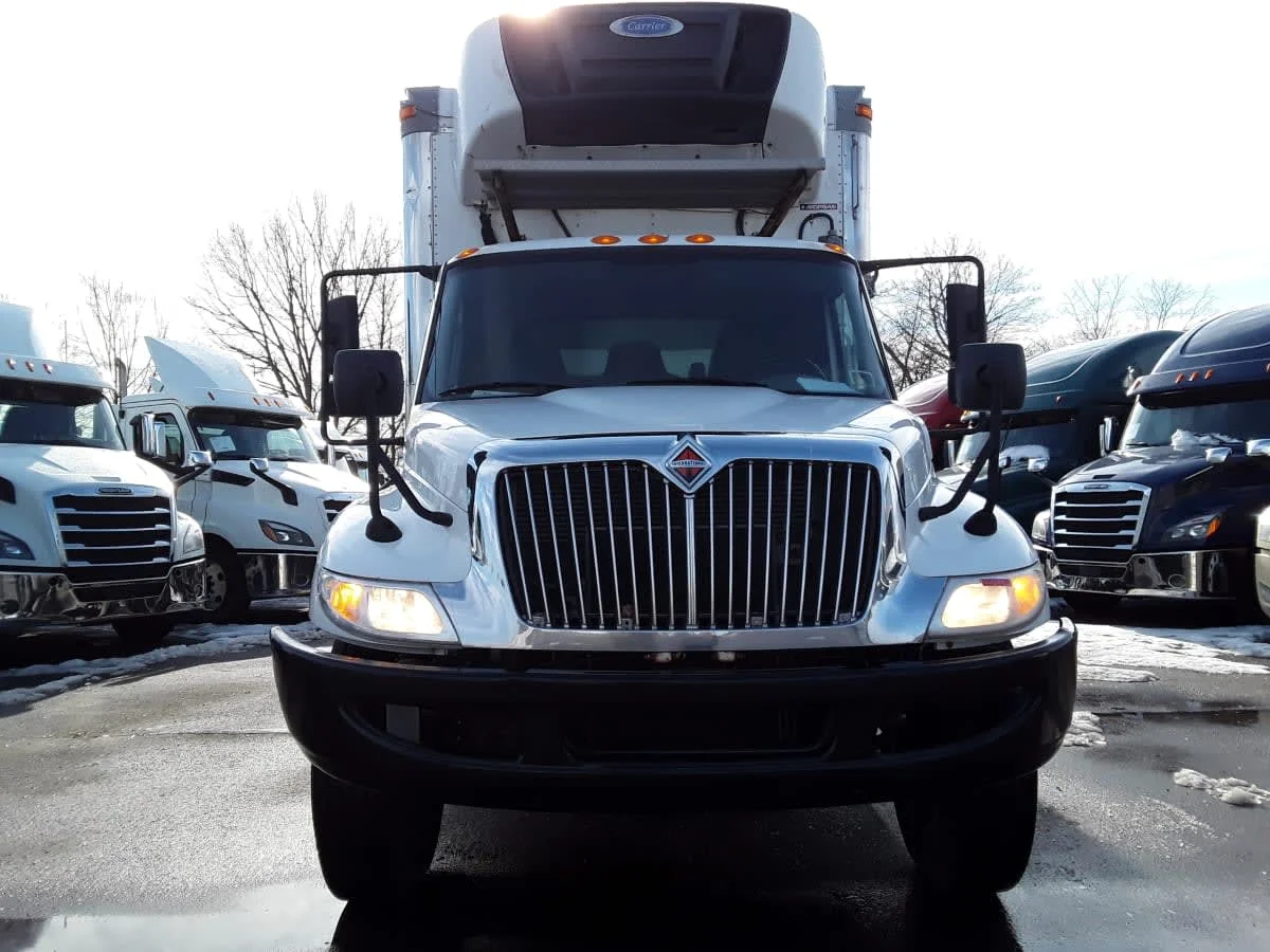 2019 International 4300 in Salisbury, MA — photo 2