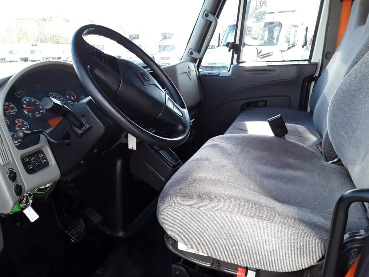 2019 International 4300 in Salisbury, MA — photo 8