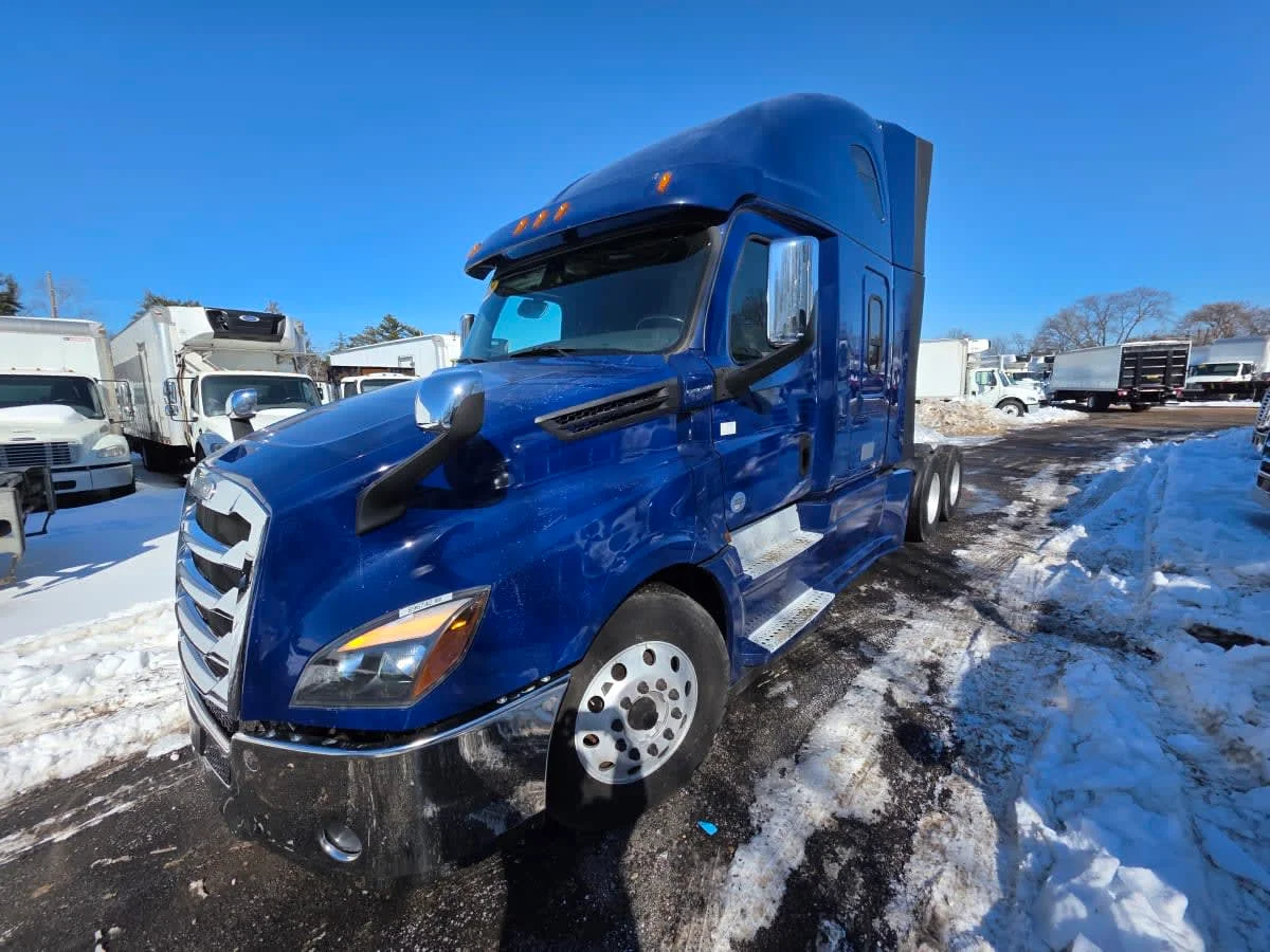 2020 Freightliner Cascadia in Bensalem, PA