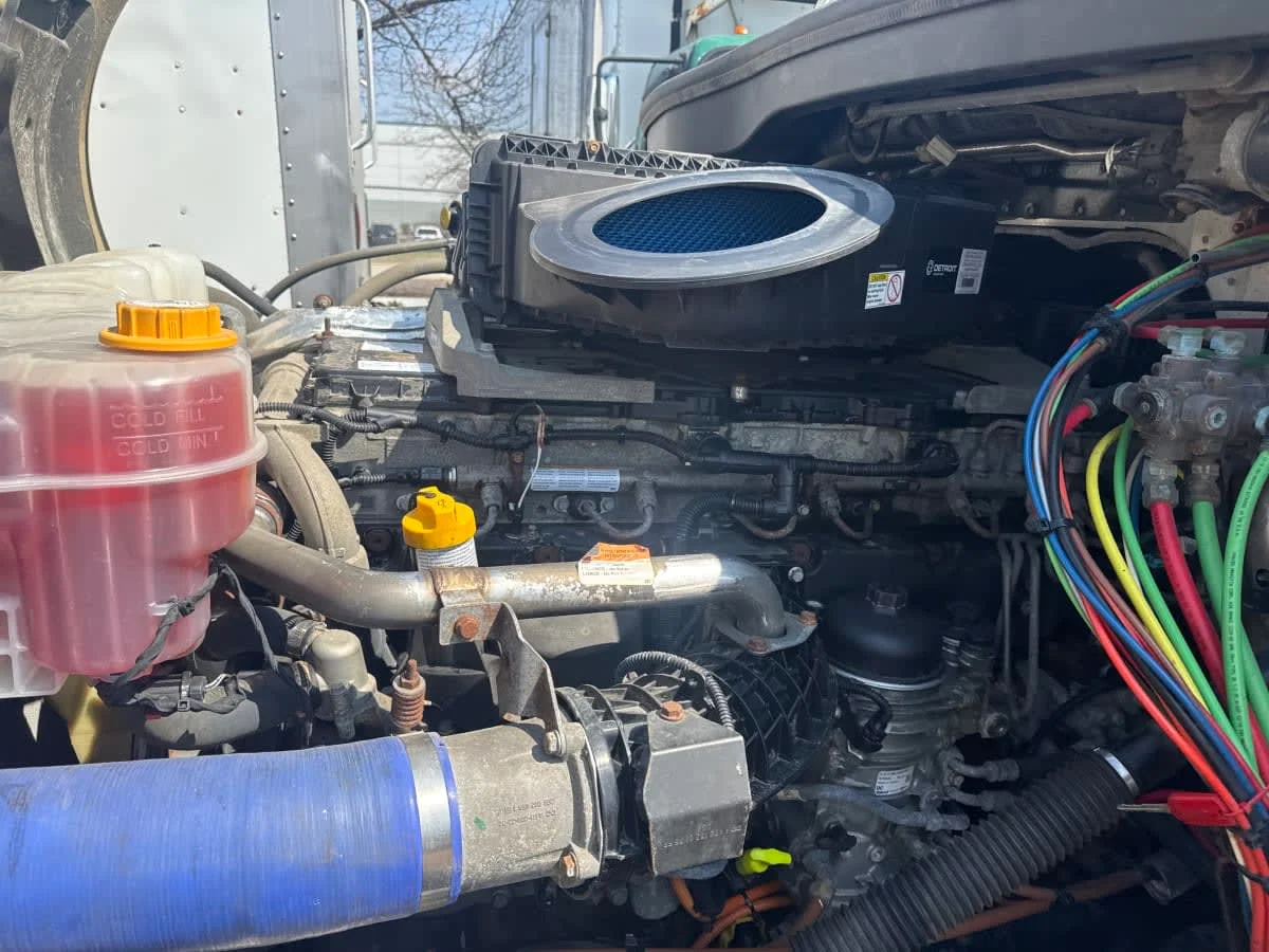 2020 Freightliner Cascadia in Wayland, MI — photo 9