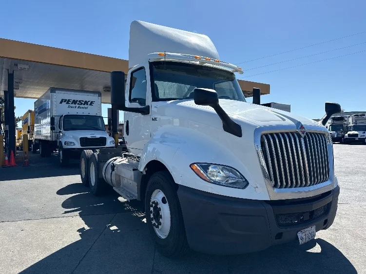 2019 International LT in West Sacramento, CA