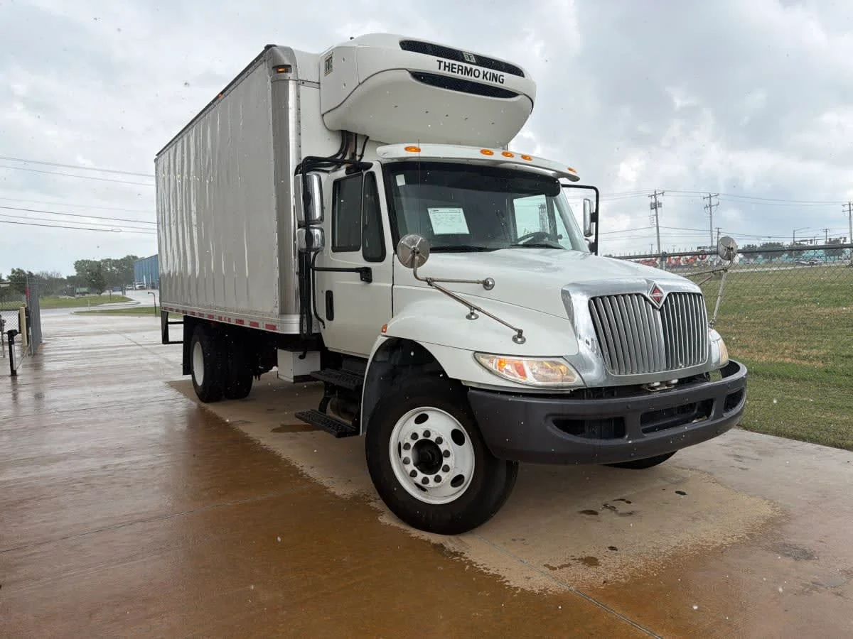2019 International 4300 in Oklahoma City, OK — photo 3