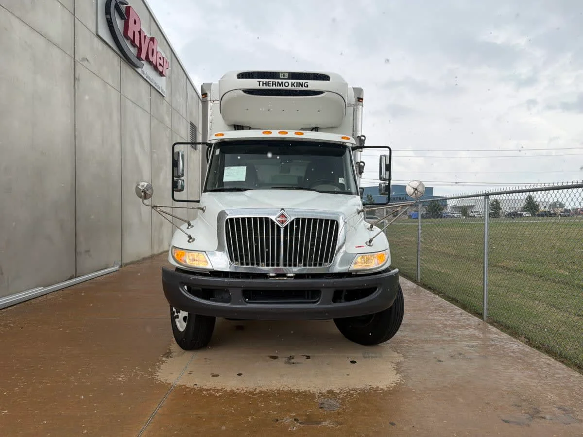 2019 International 4300 in Oklahoma City, OK — photo 2