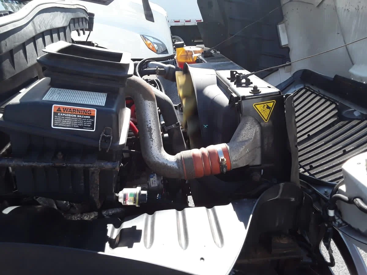 2019 International 4300 in Allentown, PA — photo 12