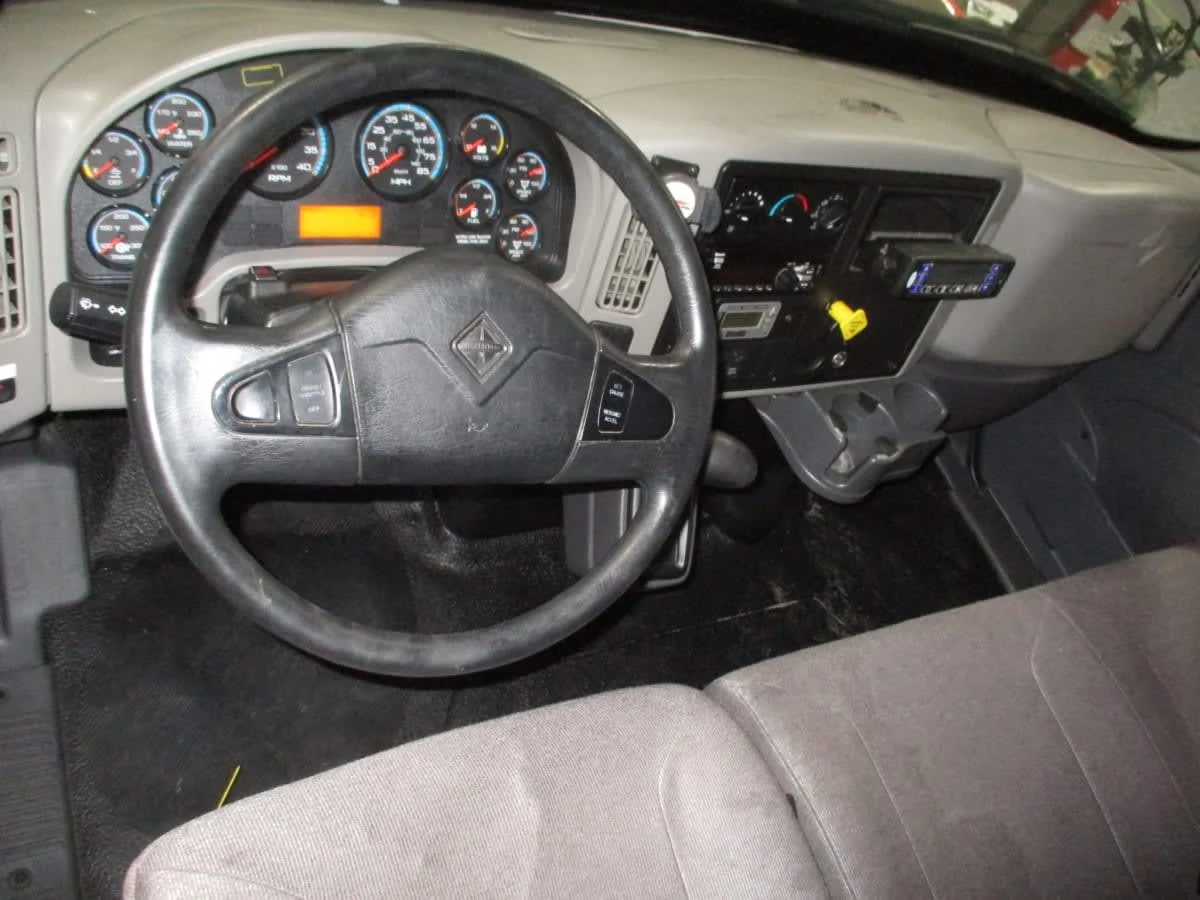 2018 International 4300 in Commerce City, CO — photo 8