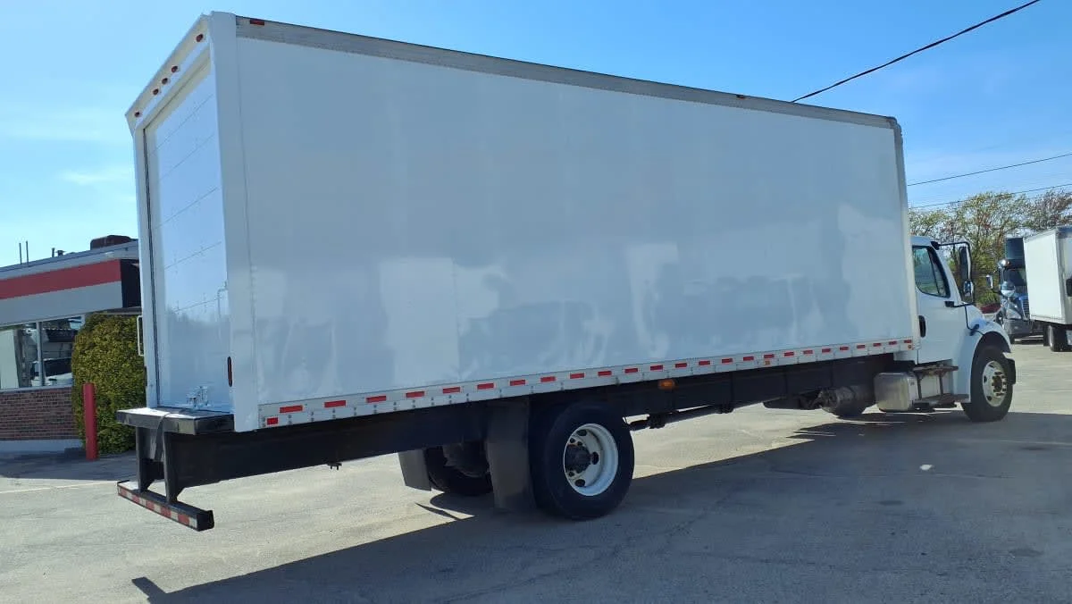 2019 Freightliner M2 106 in Warwick, RI — photo 4