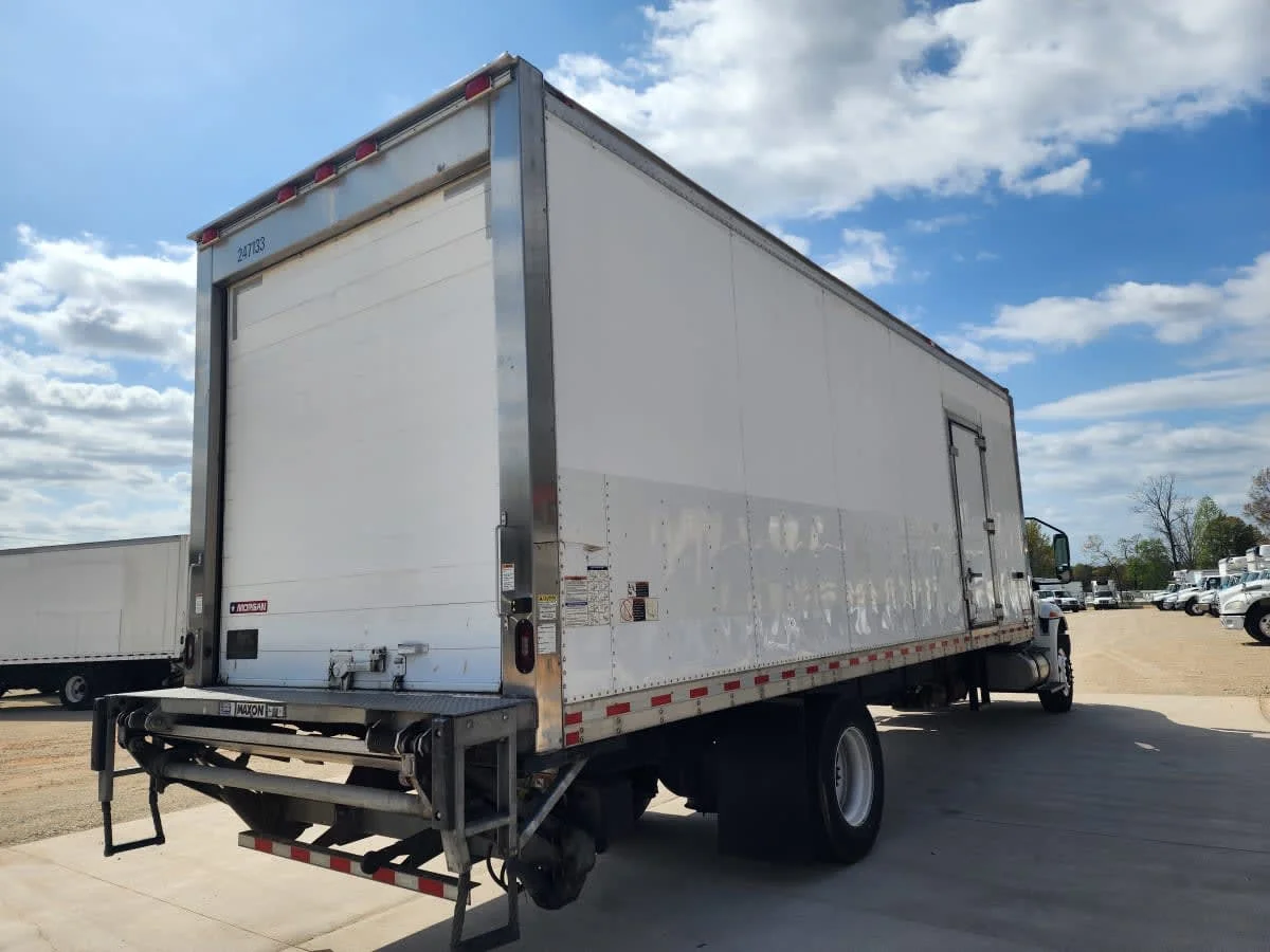 2020 International MV - image 4