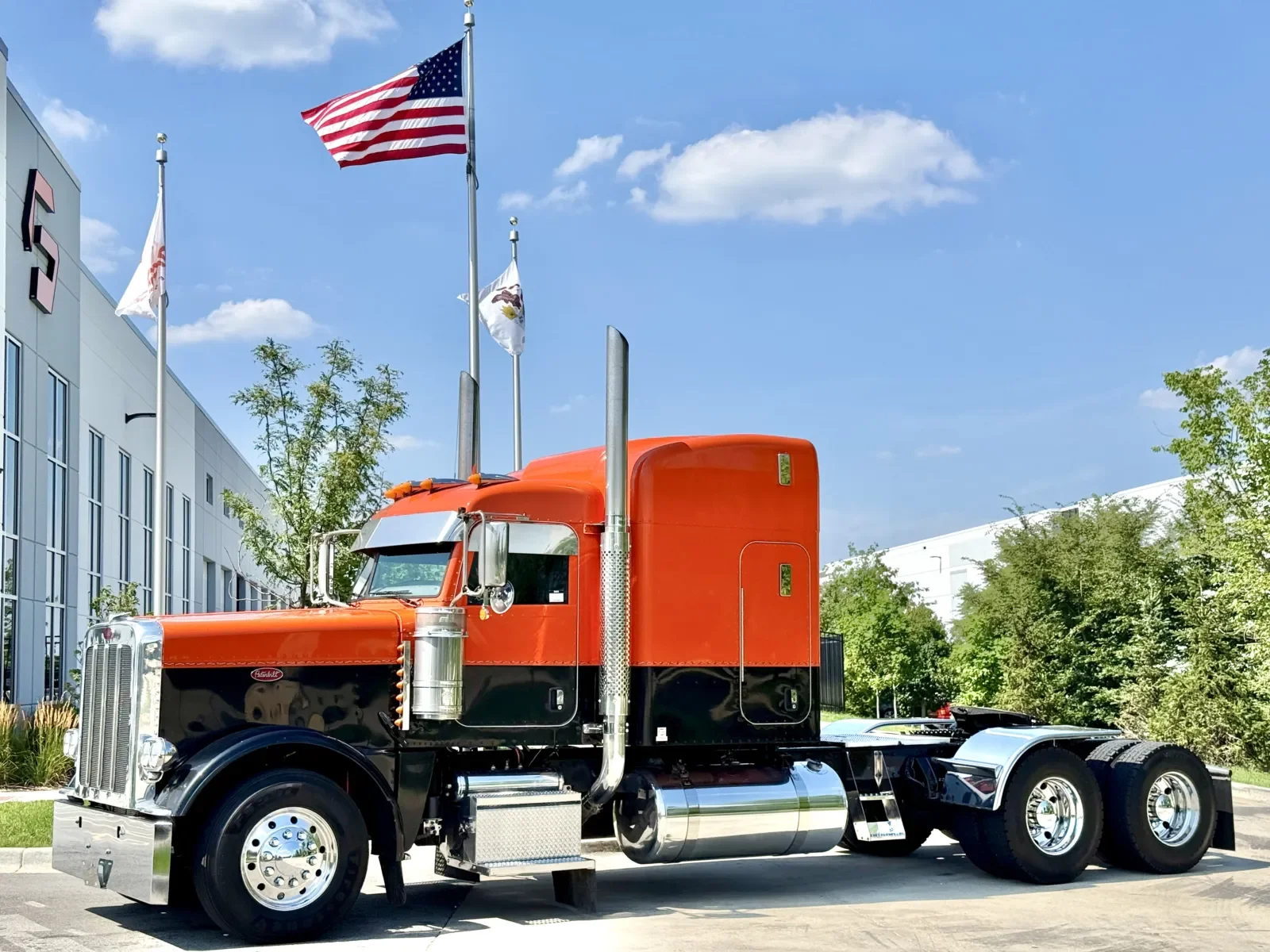 2017 Peterbilt 389