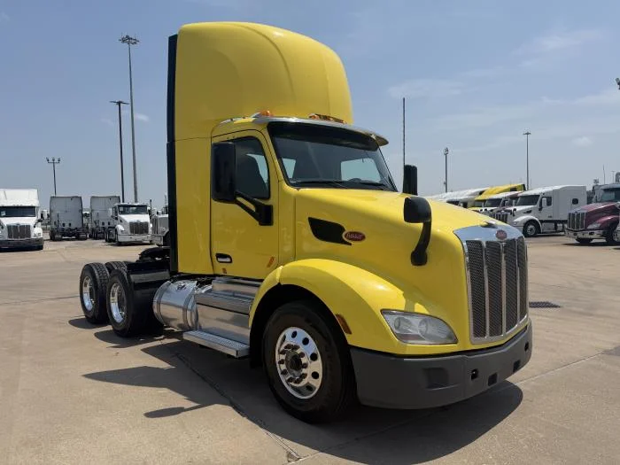 2021 Peterbilt 579 — photo 8