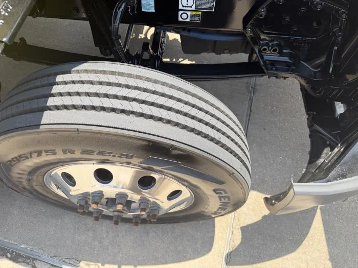 2021 Peterbilt 579 — photo 22