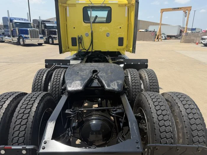 2021 Peterbilt 579 — photo 14