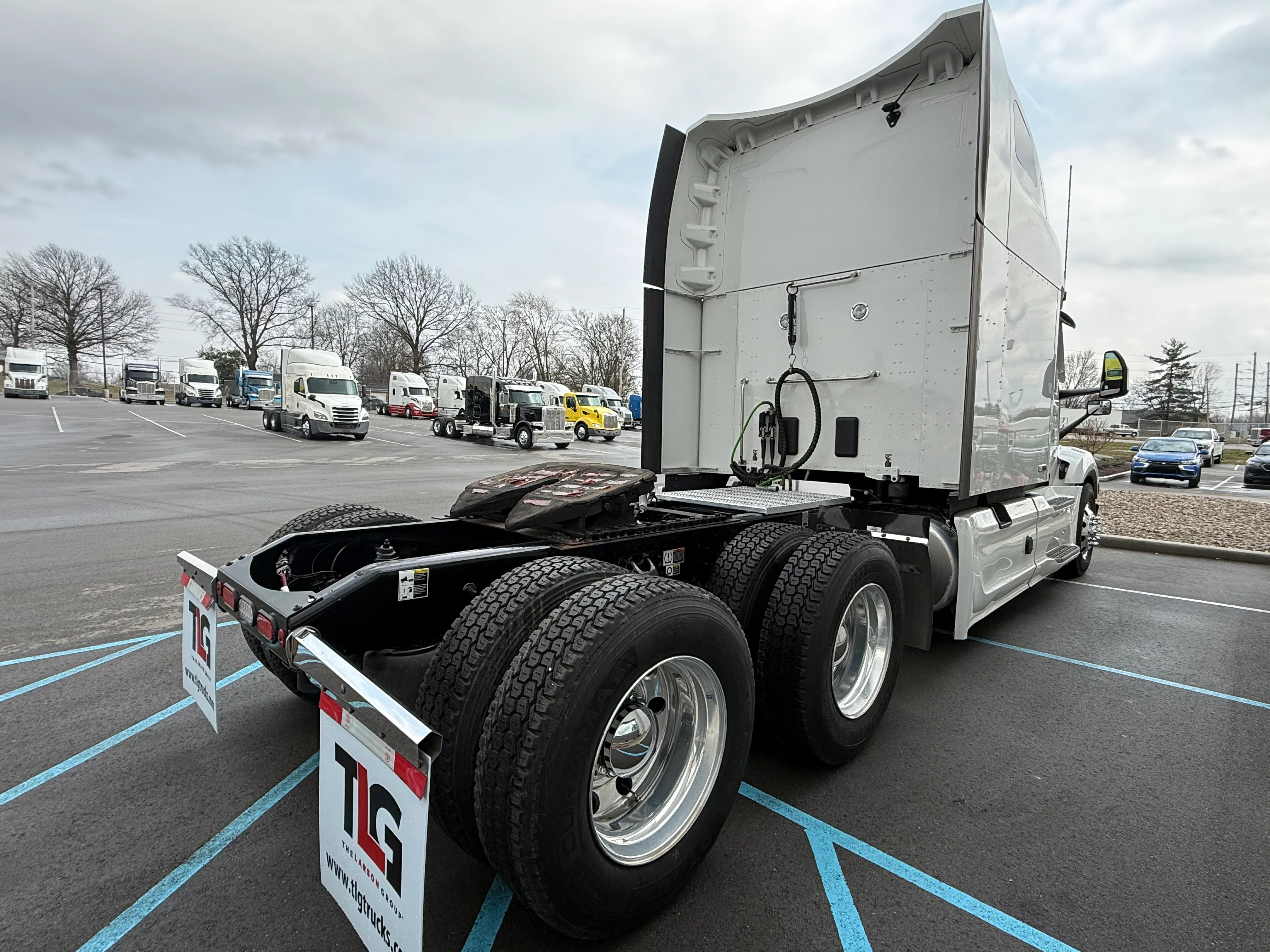 2024 Peterbilt 579 in Louisville, KY — photo 4
