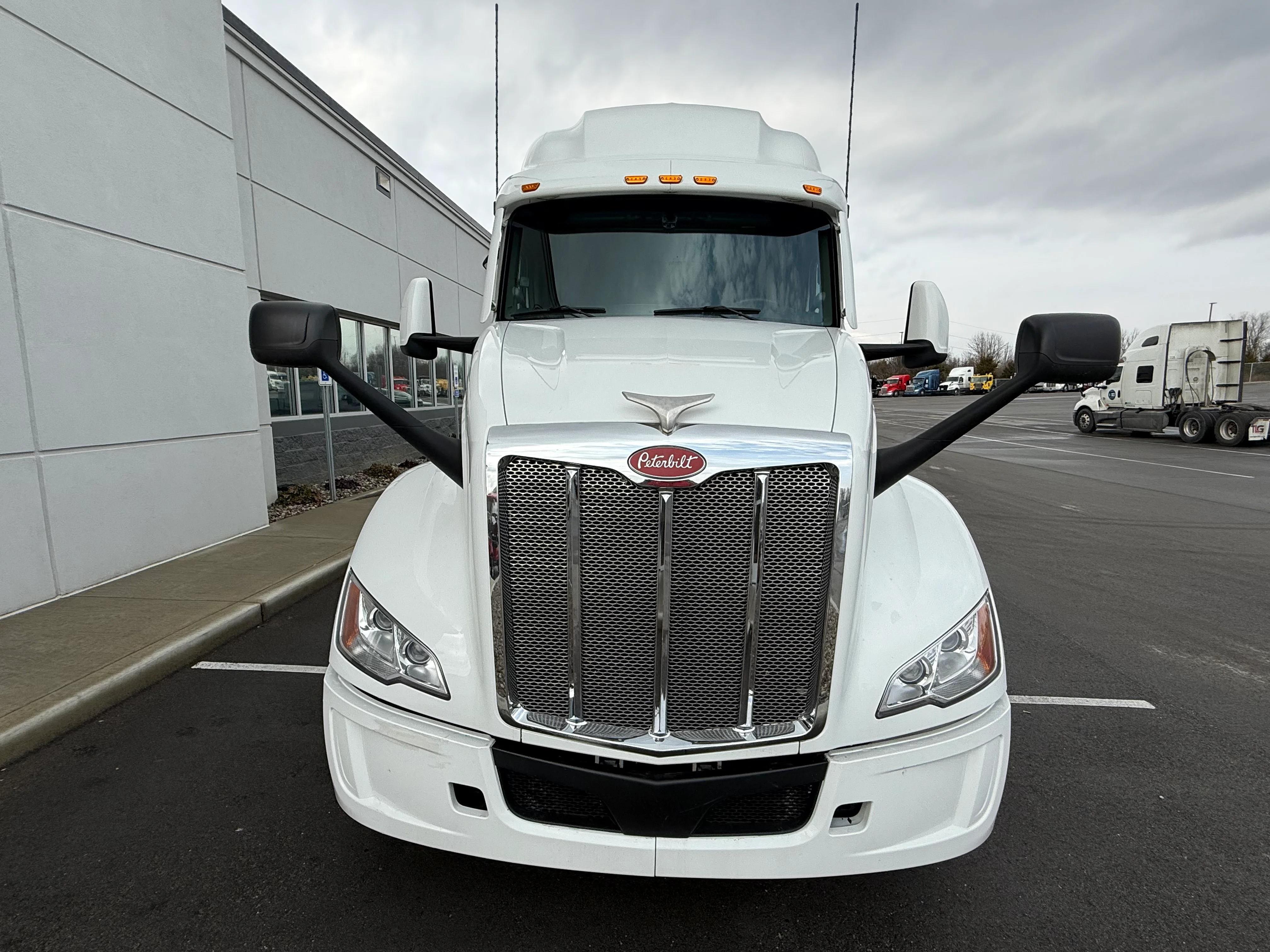 2024 Peterbilt 579 - image 6