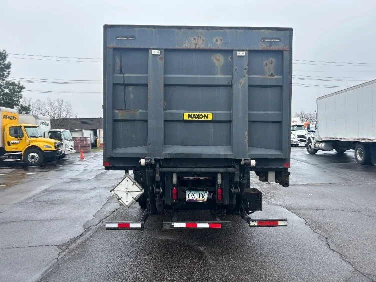 2018 Freightliner M2 106 - image 7