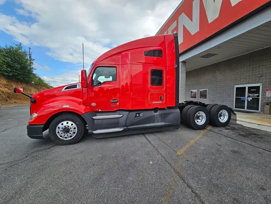 2022 Kenworth T680