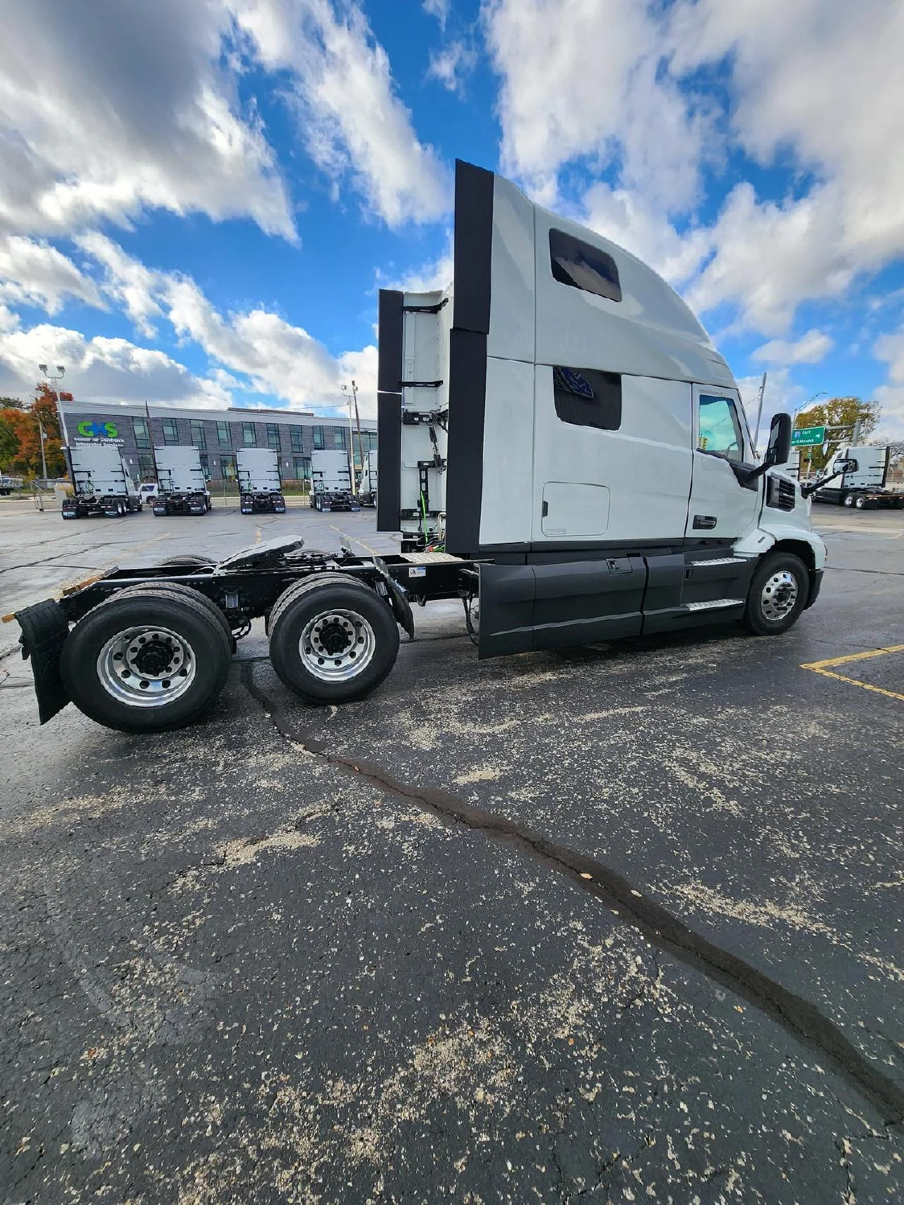 2026 Mack Pioneer in Flint, MI — photo 3