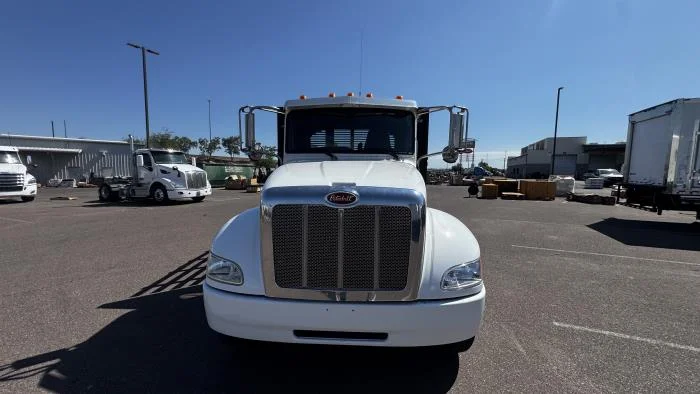 2019 Peterbilt — photo 11