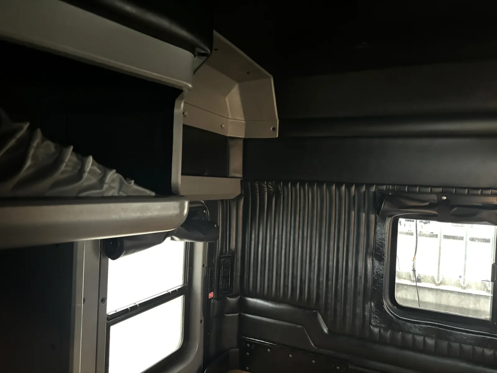 2014 Kenworth T800 - image 22