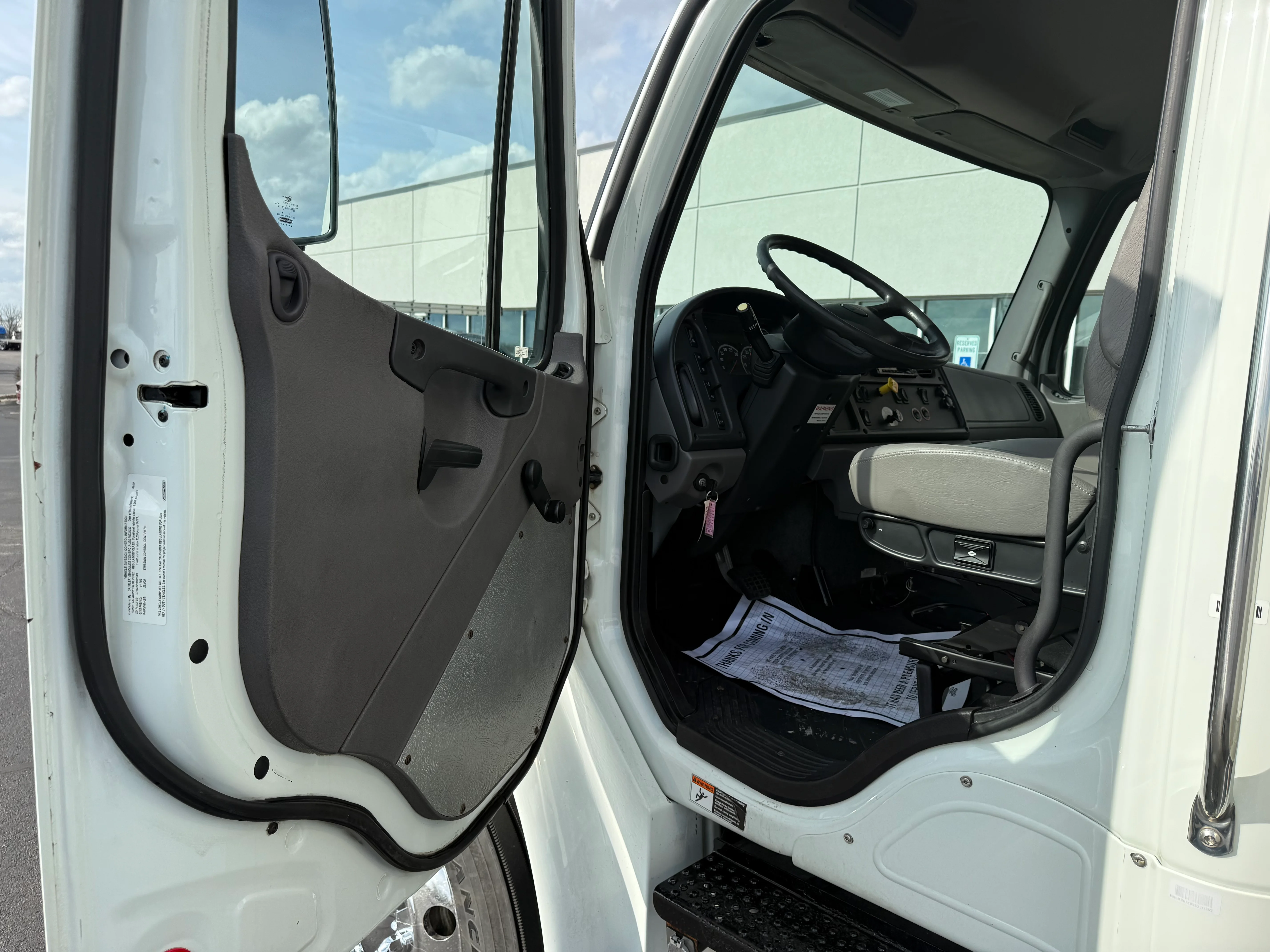 2020 Freightliner M2 106 - image 16