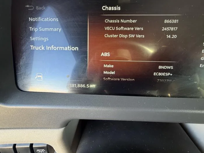 2023 Peterbilt 579 - image 11