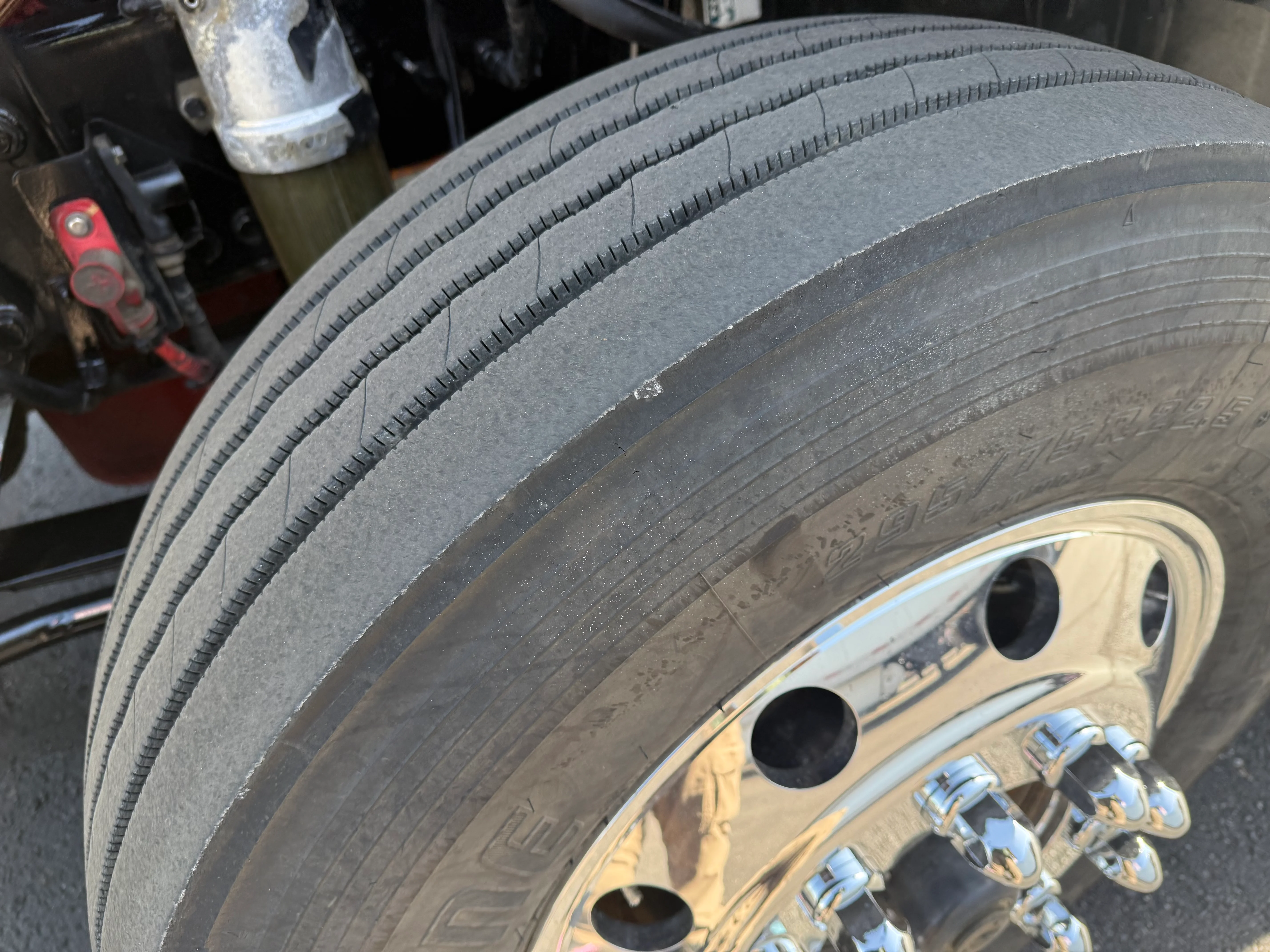 2021 Peterbilt 579 in Cincinnati, OH — photo 9