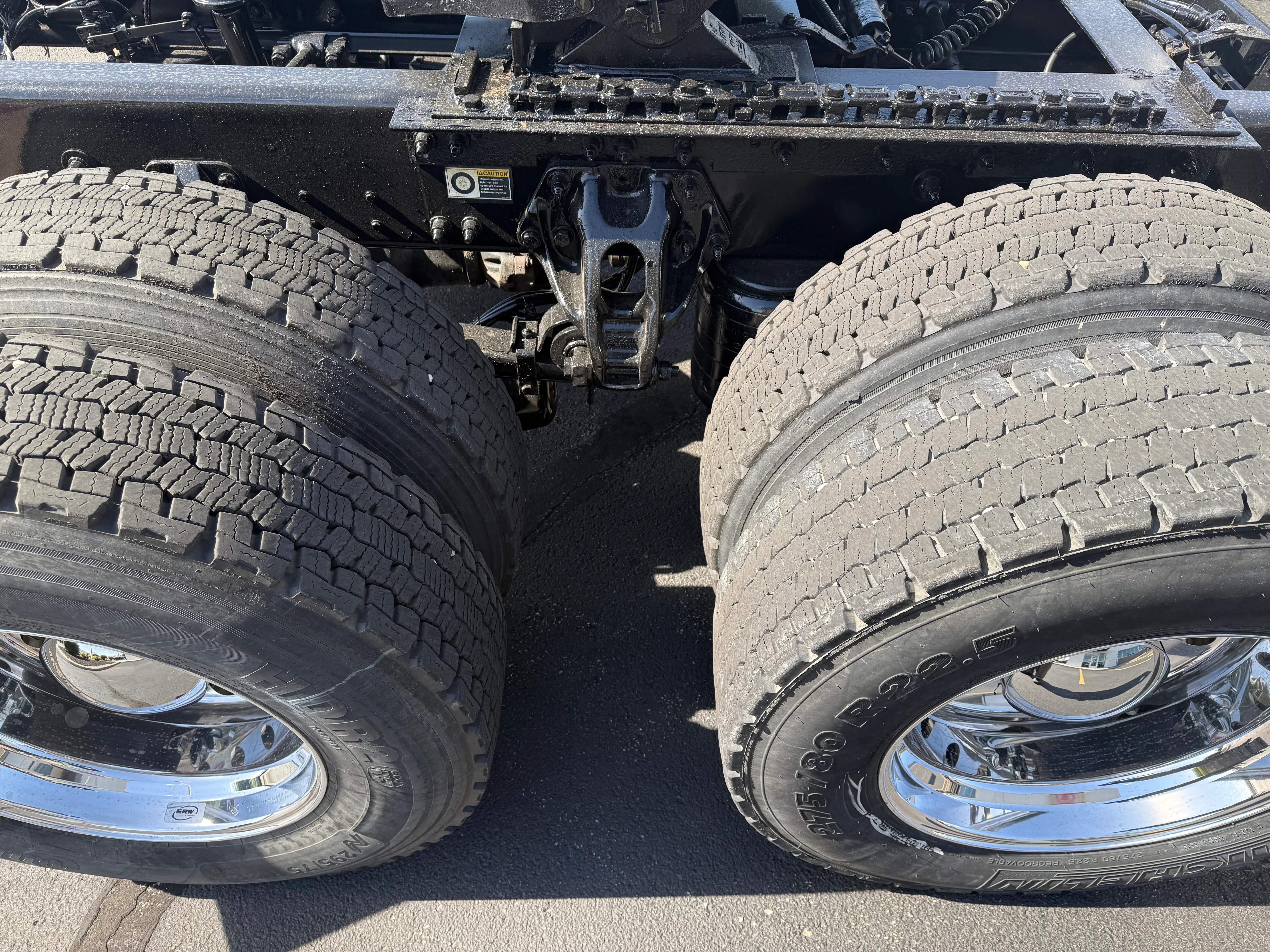 2021 Peterbilt 579 in Cincinnati, OH — photo 12