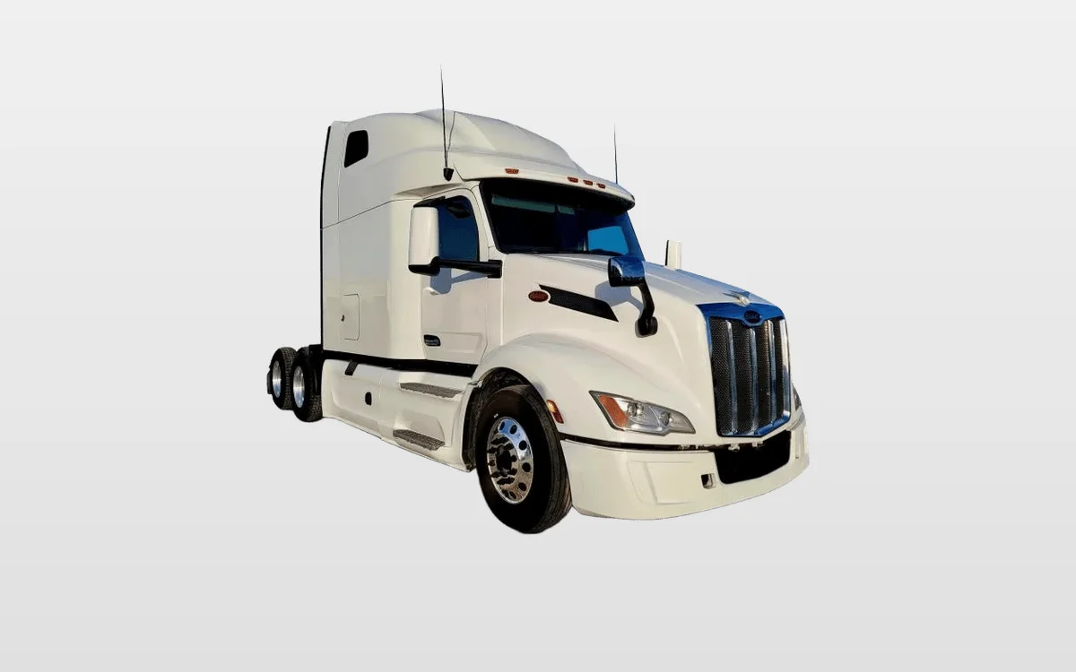 2022 Peterbilt 579 - image 1