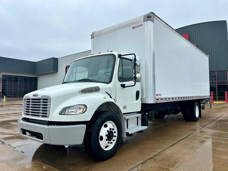 2019 Freightliner M2 106