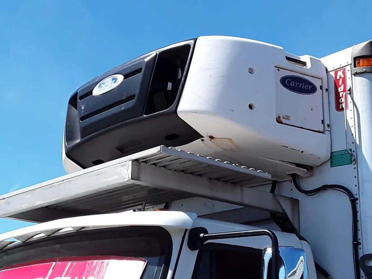 2017 Freightliner M2 106 - image 7