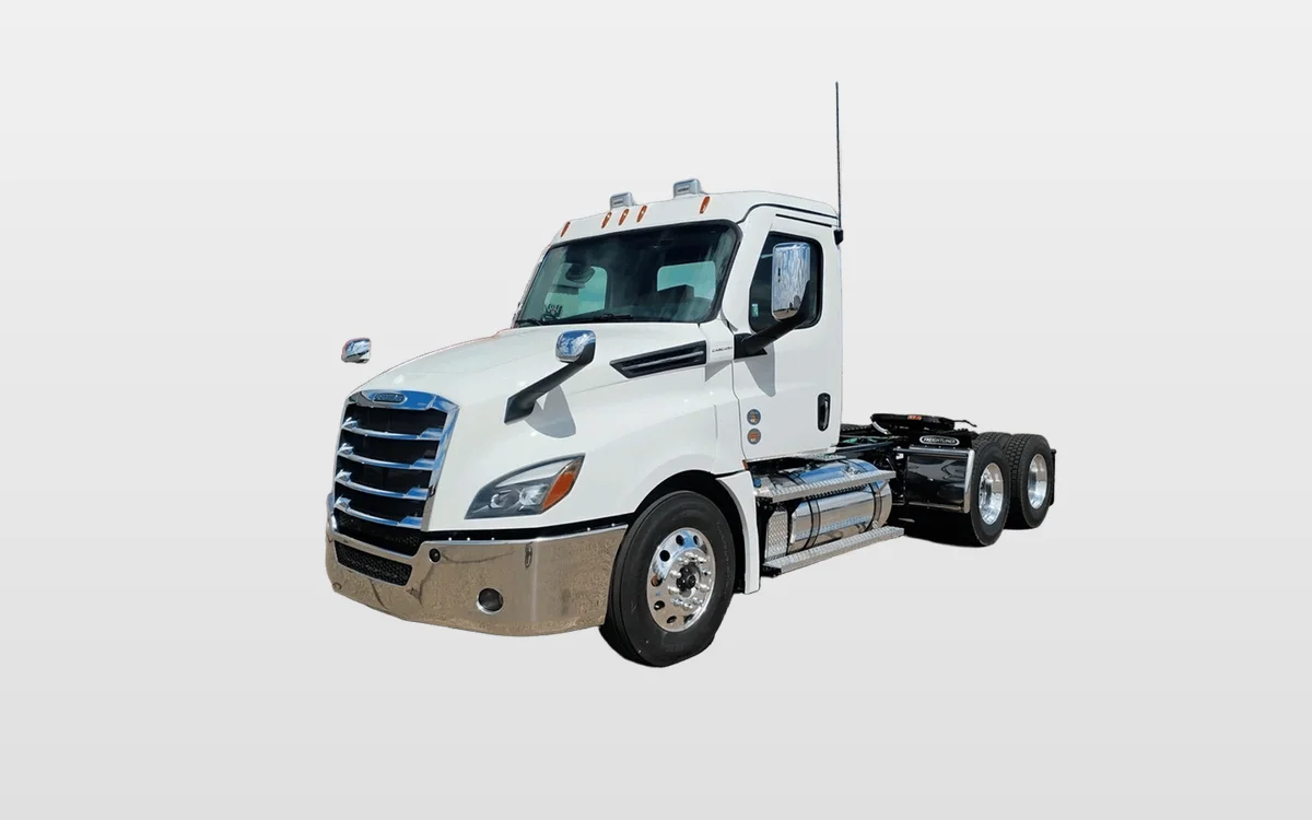 2027 Freightliner Cascadia - image 1