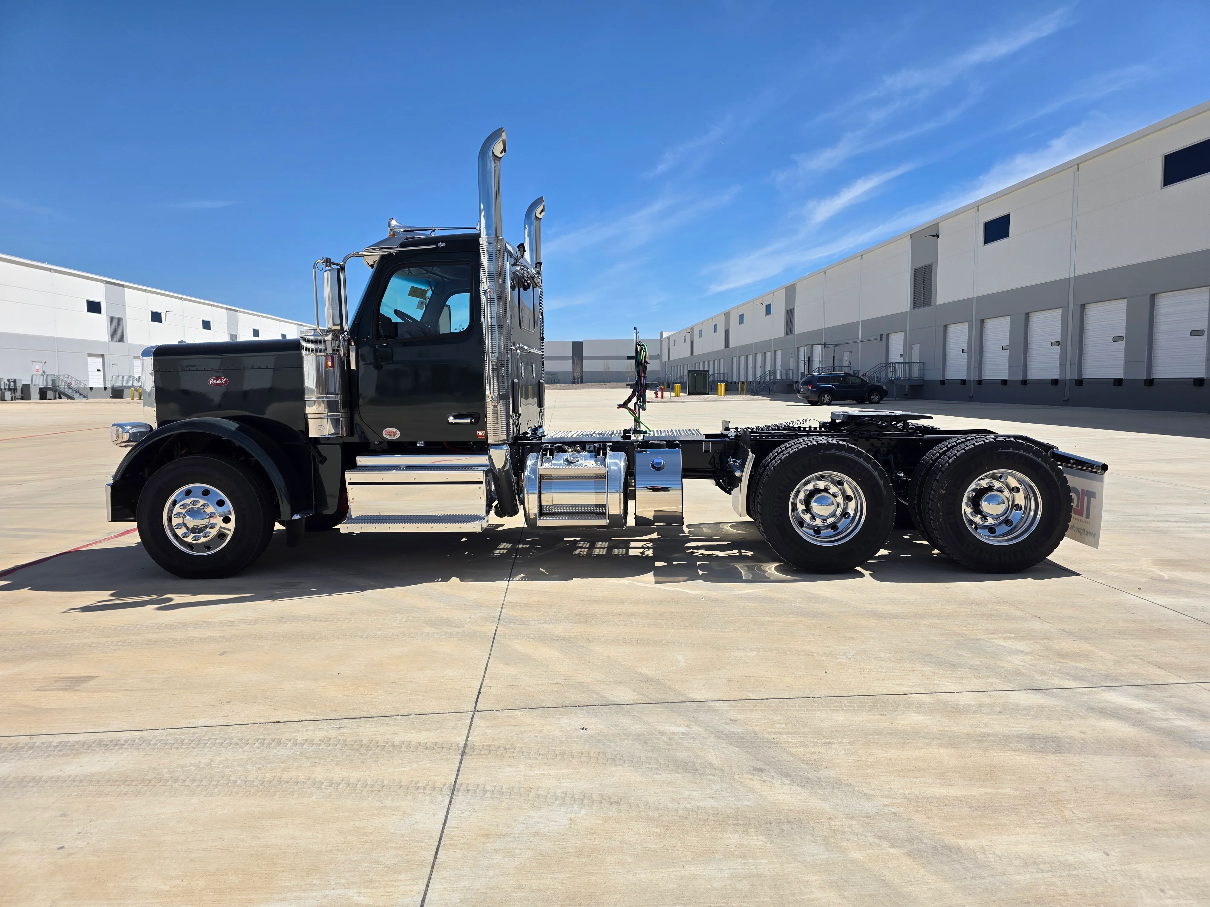 2027 Peterbilt 589 in Louisville, KY — photo 2