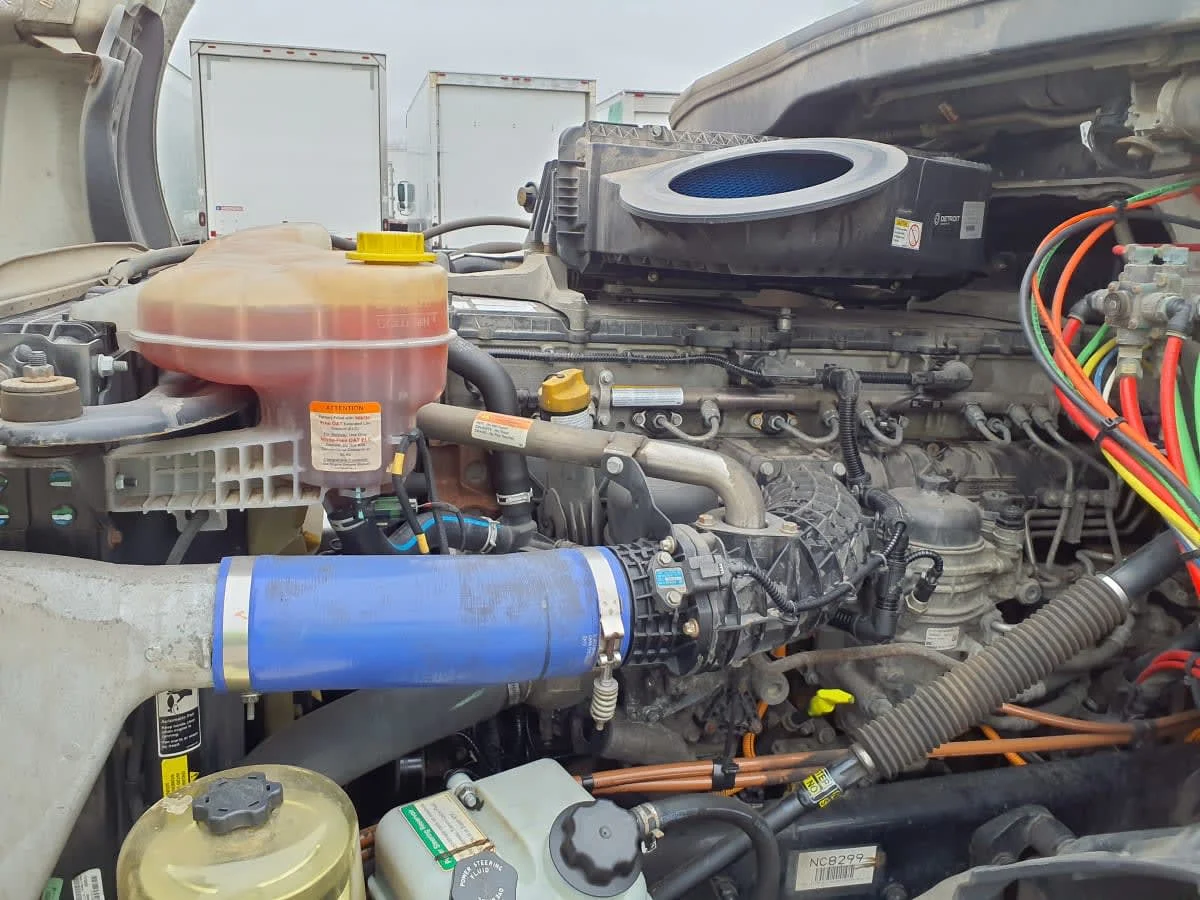 2022 Freightliner Cascadia - image 9