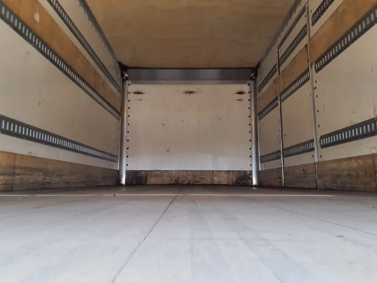 2019 Freightliner M2 106 - image 8