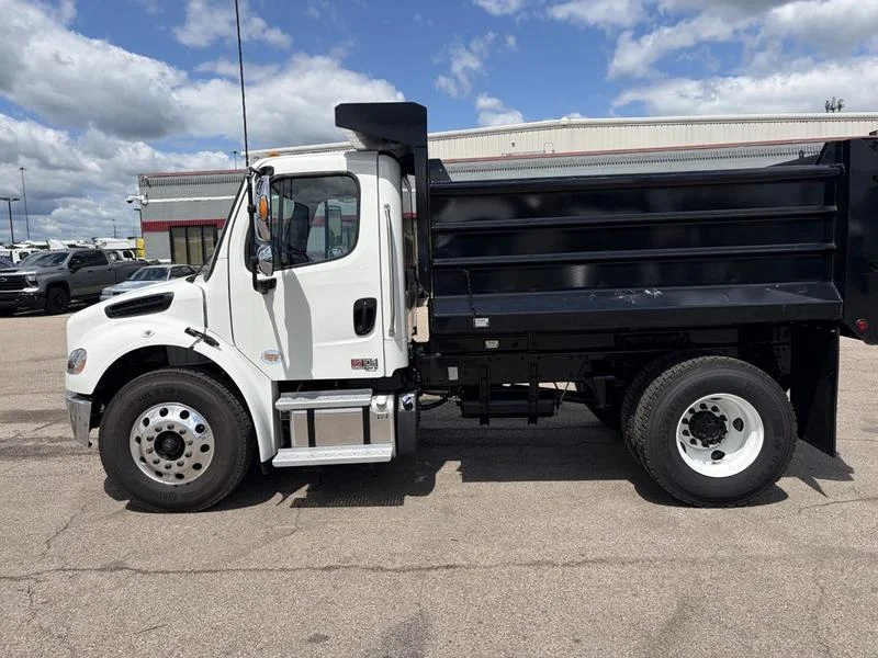 2026 Freightliner M2 106 in Cincinnati, OH — photo 6