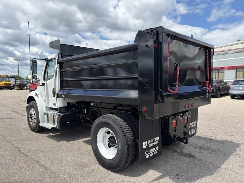 2026 Freightliner M2 106 in Cincinnati, OH — photo 5