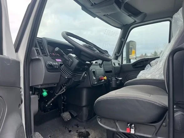 2026 International MV - image 2