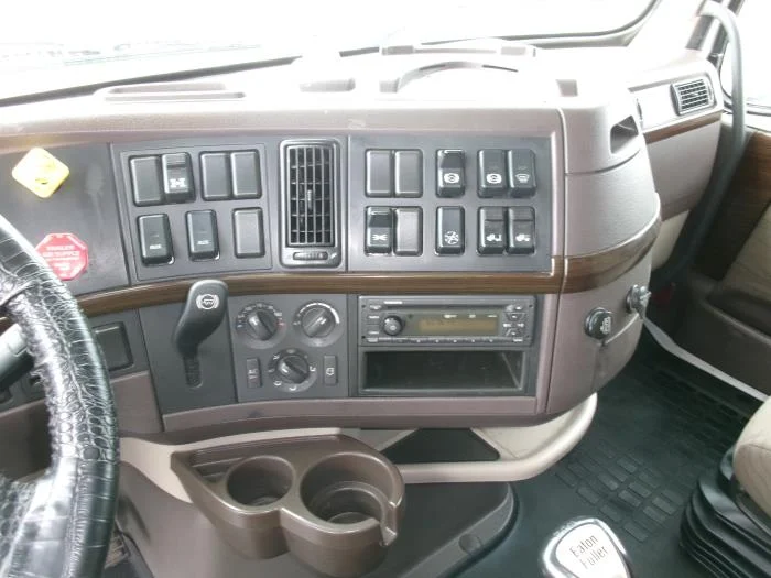 2013 Volvo — photo 9