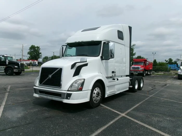 2013 Volvo — photo 2