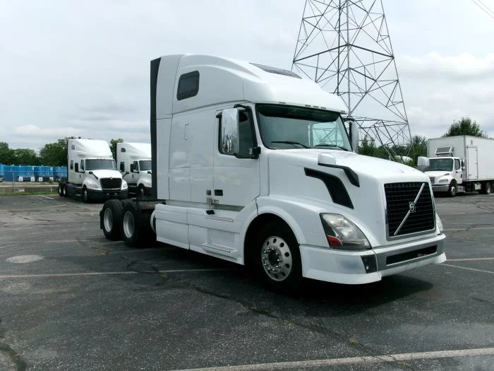 2013 Volvo — photo 4