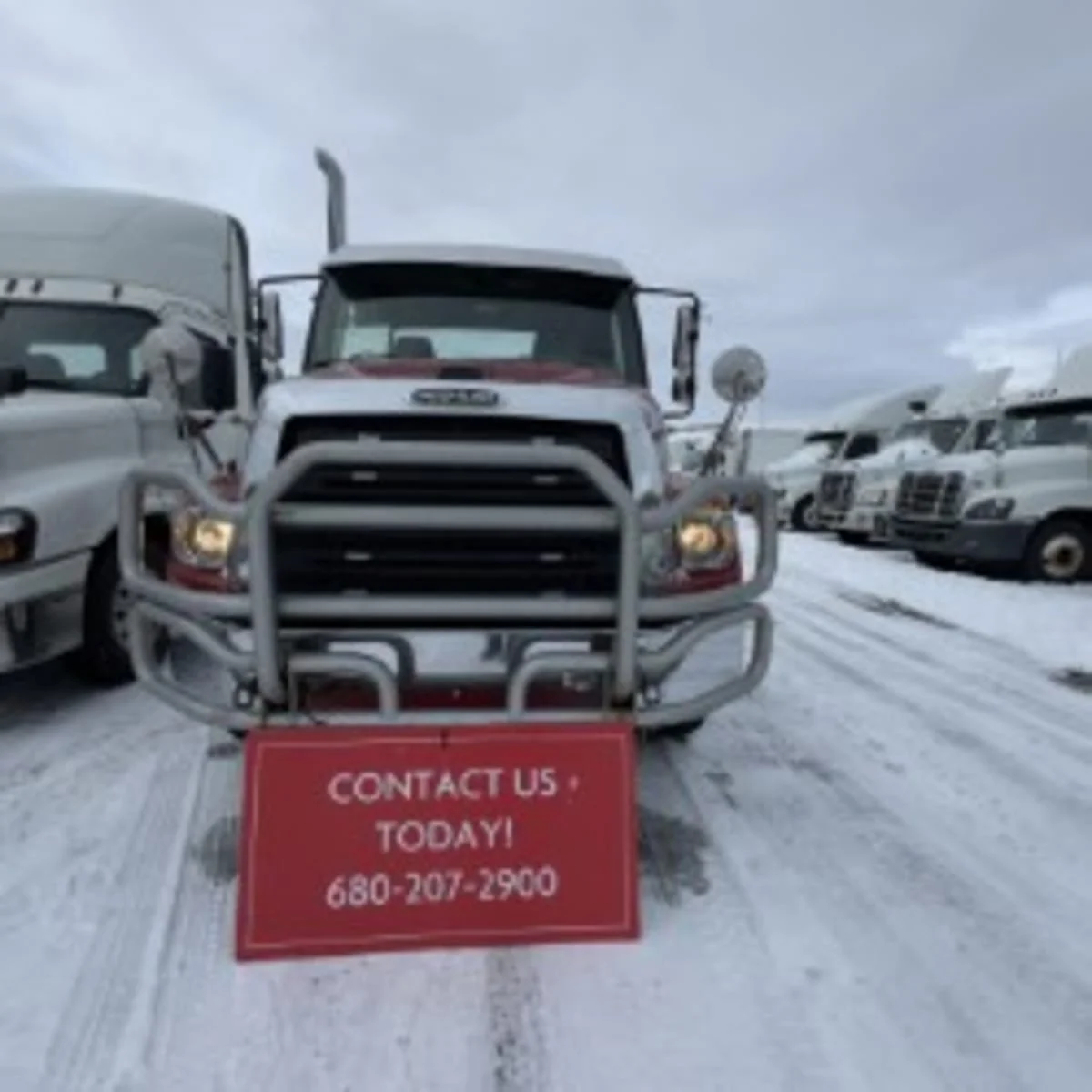 2019 Freightliner 114SD - image 2